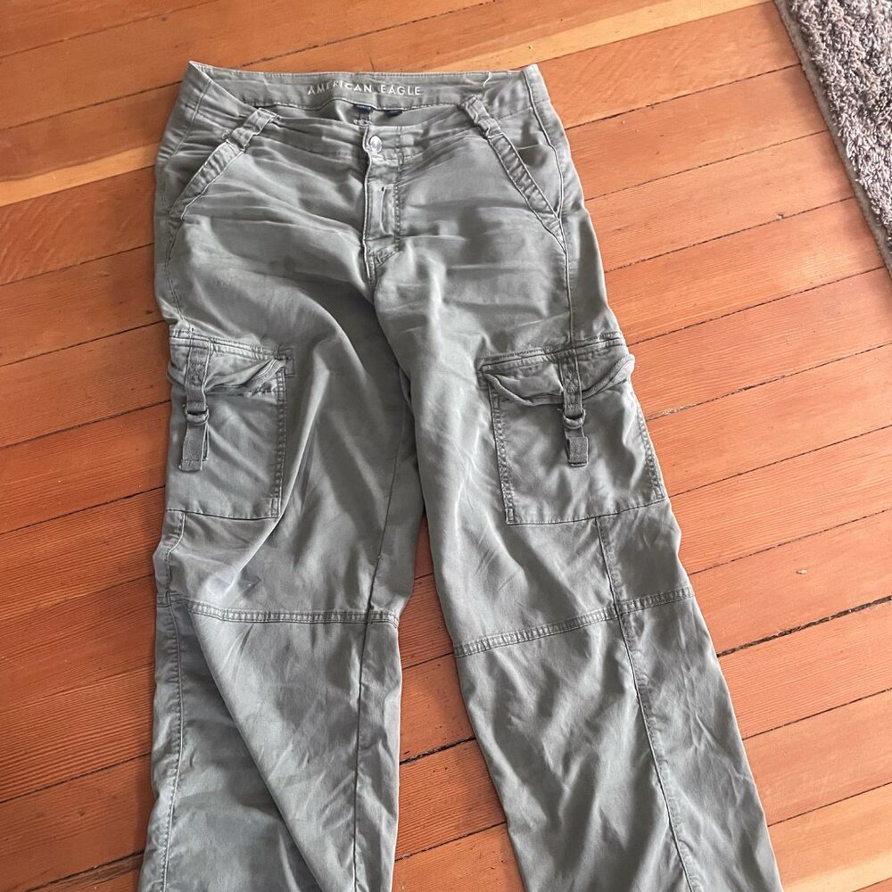Baggy Green American Eagle Cargo Pants